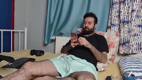 Fly online show from December 1, 2025, 4:45 pm