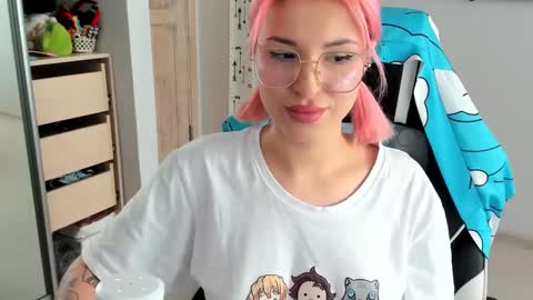 folinskaayaa online show from January 29, 2025, 8:18 am