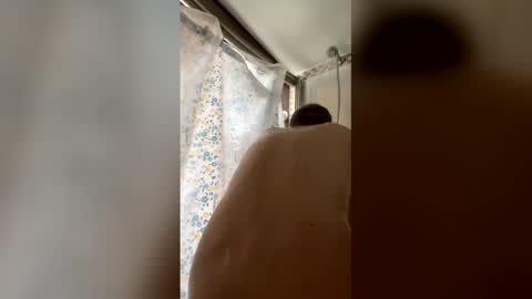 foofeenono online show from March 7, 2026, 3:42 pm