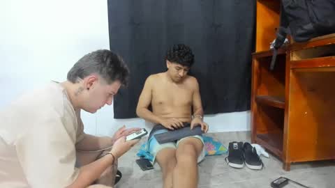 foot_master777 online show from February 10, 2025, 11:23 pm