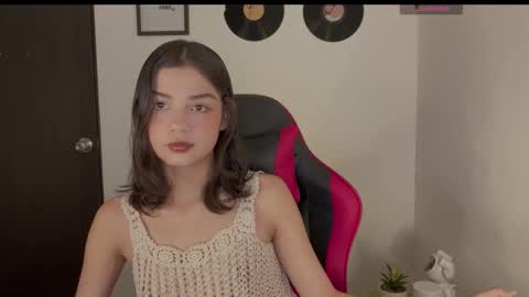 forbidden candy  online show from March 13, 2026, 7:09 pm