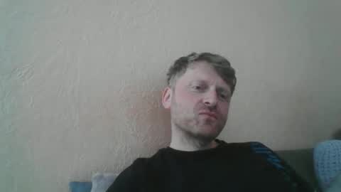 forgotten_lover online show from May 15, 2026, 9:27 am