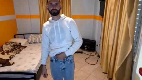 fotinakisdionisis696540 online show from October 16, 2025, 12:39 pm