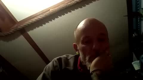 Snapshot of foxbodydave chatting on January 8, 2026, 1:57 pm foxbodydave online show from January 8, 2026, 1:57 pm