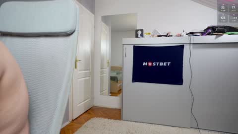 CUSTOM PHOTOS AND VIDEOS -  online show from December 7, 2024, 2:24 pm