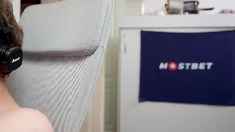 CUSTOM PHOTOS AND VIDEOS -  online show from December 14, 2024, 2:21 pm