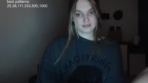 Snapshot of foxfrromearth chatting on February 20, 2025, 6:02 pm i am your baby Alien online show from February 20, 2025, 6:02 pm