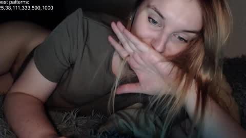 Snapshot of foxfrromearth chatting on February 21, 2025, 11:43 pm i am your baby Alien online show from February 21, 2025, 11:43 pm