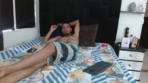 hellen avila online show from April 18, 2026, 7:07 pm