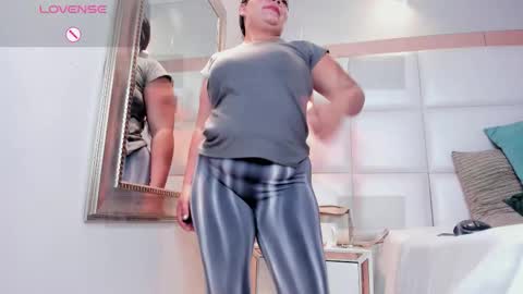 foxx_madison_ online show from March 14, 2026, 9:09 pm