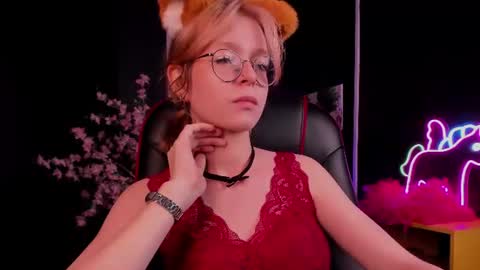 Snapshot of foxxxypolly chatting on July 5, 2026, 5:14 am Polly online show from July 5, 2026, 5:14 am