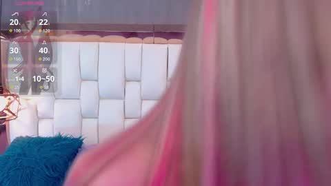 Snapshot of foxxy_dolce chatting on January 13, 2026, 8:58 pm Foxxy online show from January 13, 2026, 8:58 pm