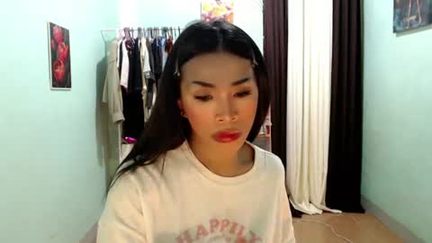 Snapshot of foxxygirly_ chatting on June 25, 2026, 3:27 pm Eva Violet online show from June 25, 2026, 3:27 pm