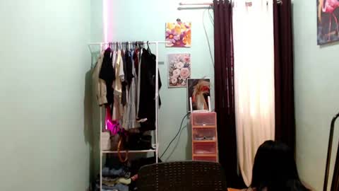 Snapshot of foxxygirly_ chatting on July 10, 2026, 5:23 am Eva Violet online show from July 10, 2026, 5:23 am