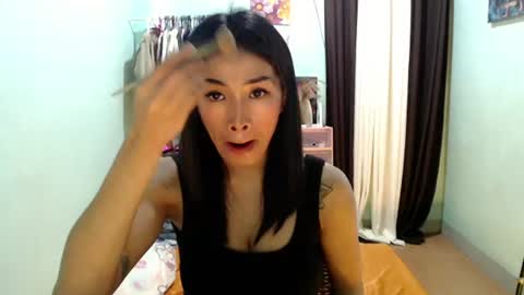 Snapshot of foxxygirly_ chatting on July 13, 2026, 6:33 pm Eva Violet online show from July 13, 2026, 6:33 pm