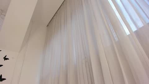 Snapshot of foxy200__ chatting on March 7, 2025, 10:43 pm Foxy online show from March 7, 2025, 10:43 pm