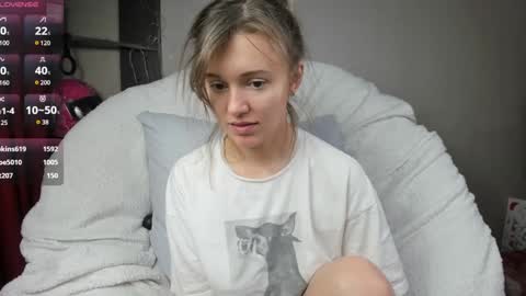 Foxy online show from February 6, 2025, 6:29 am