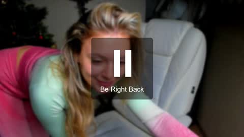 Foxy online show from December 4, 2025, 12:20 am