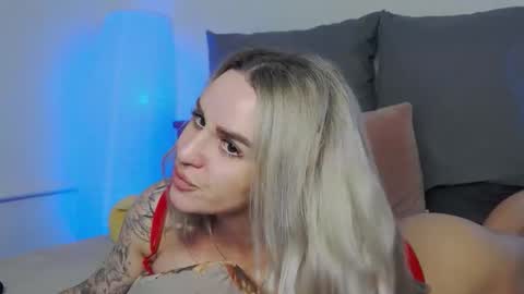 Foxy Kimmi online show from February 3, 2026, 7:02 am