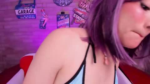 Snapshot of foxy_rhenna chatting on December 5, 2025, 12:25 pm Miss Rhenna online show from December 5, 2025, 12:25 pm