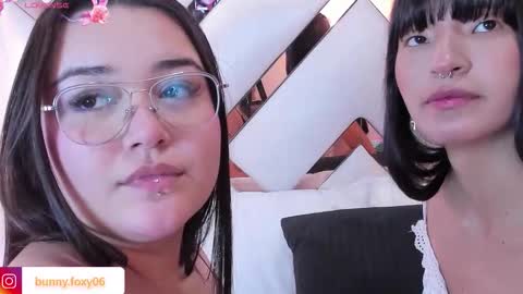 FOXY AND BUNNY online show from November 30, 2025, 4:49 am