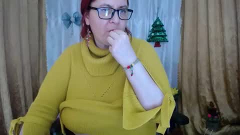 Snapshot of foxydesiree chatting on January 11, 2026, 10:37 pm foxydesiree online show from January 11, 2026, 10:37 pm