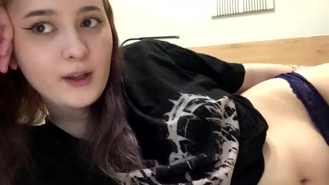 Snapshot of foxydollkate chatting on March 22, 2026, 8:18 am Kate online show from March 22, 2026, 8:18 am