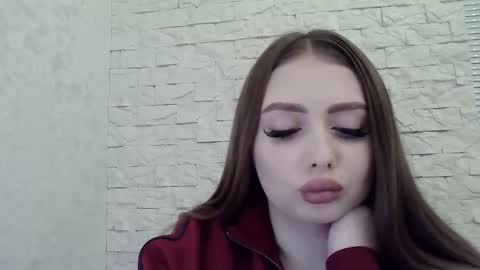 Alice online show from December 5, 2025, 2:36 pm