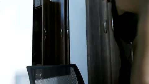 Kayla online show from November 9, 2025, 4:00 am