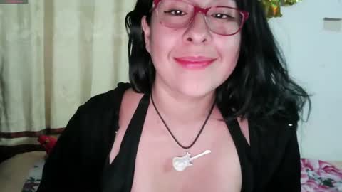 Snapshot of foxymalish chatting on June 26, 2026, 5:34 am Malishka online show from June 26, 2026, 5:34 am