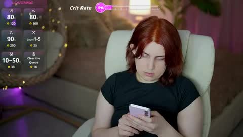 Snapshot of foxyrayy chatting on May 18, 2026, 12:44 pm F O X online show from May 18, 2026, 12:44 pm