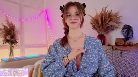 foxysecret_ online show from April 1, 2026, 12:06 pm