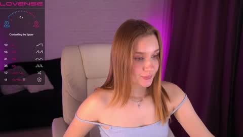 Kate online show from December 23, 2024, 4:55 am