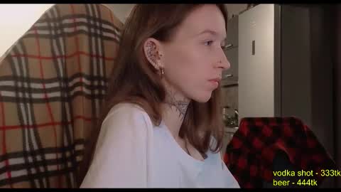 fran_bow online show from October 17, 2025, 3:31 am