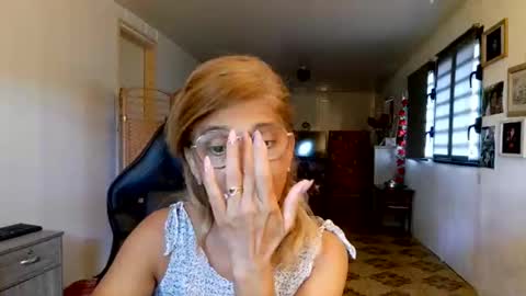 francelune online show from February 7, 2026, 12:53 pm