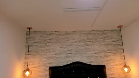          online show from March 18, 2026, 2:04 am