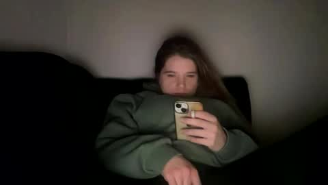 francescafey online show from December 4, 2024, 7:06 am