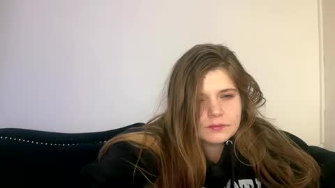 francescafey online show from January 7, 2025, 4:39 am