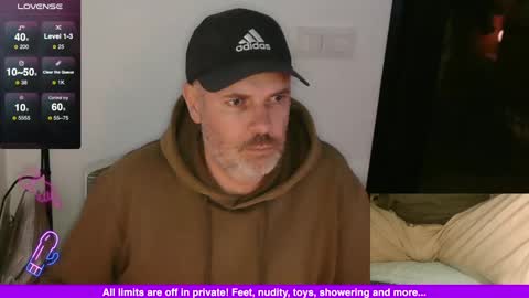 Snapshot of francescoes chatting on December 30, 2024, 8:47 pm francescoes online show from December 30, 2024, 8:47 pm