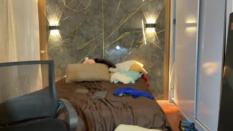 Dynamic roles online show from September 26, 2025, 8:07 am