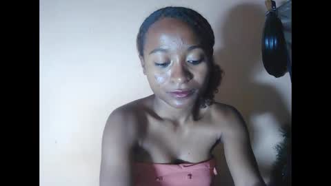 francine925426 online show from November 7, 2025, 4:40 pm