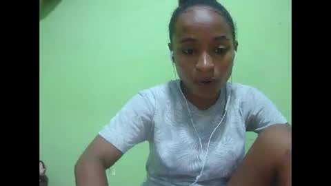 francine925426 online show from February 16, 2026, 6:37 pm