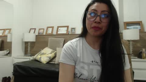 Snapshot of francisca_vera chatting on May 16, 2026, 9:24 pm francisca_vera online show from May 16, 2026, 9:24 pm