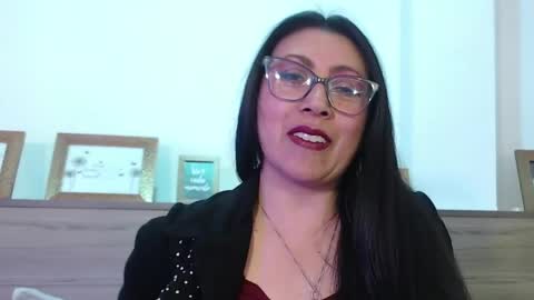 Snapshot of francisca_vera chatting on June 4, 2026, 8:37 pm francisca_vera online show from June 4, 2026, 8:37 pm