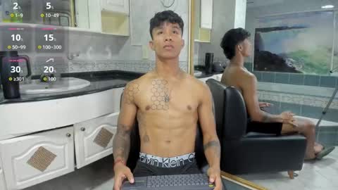 frank98_ online show from September 15, 2025, 6:08 pm