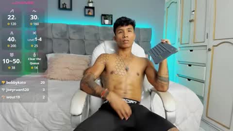 frank98_ online show from September 18, 2025, 2:02 am