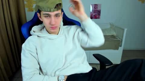 Frank online show from February 8, 2026, 5:44 am