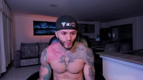 Frank Farrell. Hey remember to give me a thumbs up Ty online show from February 16, 2025, 1:25 am