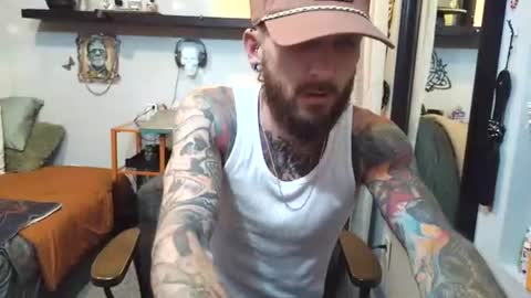 Snapshot of frankiedray chatting on June 17, 2026, 5:43 am Frankie DRay LikeFollowShareBuild online show from June 17, 2026, 5:43 am