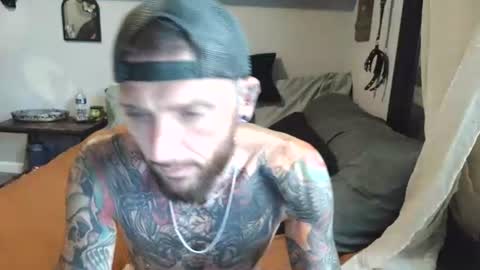 Snapshot of frankiedray chatting on July 13, 2026, 9:28 pm Frankie DRay LikeFollowShareBuild online show from July 13, 2026, 9:28 pm